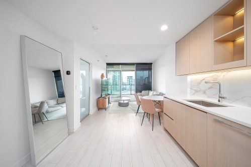 810-4880 Lougheed Highway, Burnaby, BC 
