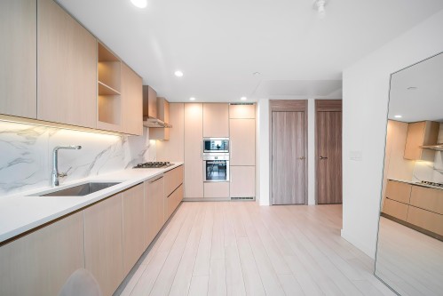 810-4880 Lougheed Highway, Burnaby, BC 