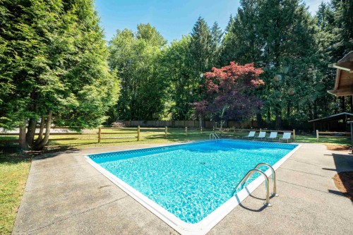 25011 Ferguson Avenue, Maple Ridge, BC 