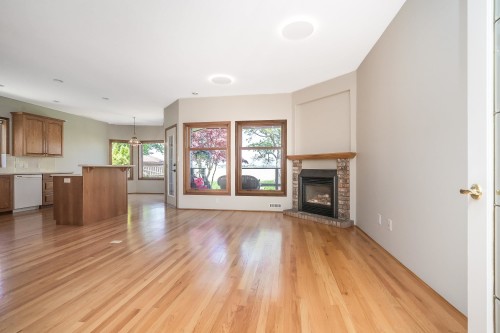 6247 Crescent Place, Delta, BC 