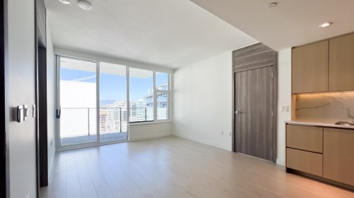 1211-8611 Hazelbridge Way, Richmond, BC 