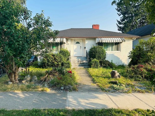 1038 Seventh Avenue  New Westminster, BC V3M 2J5