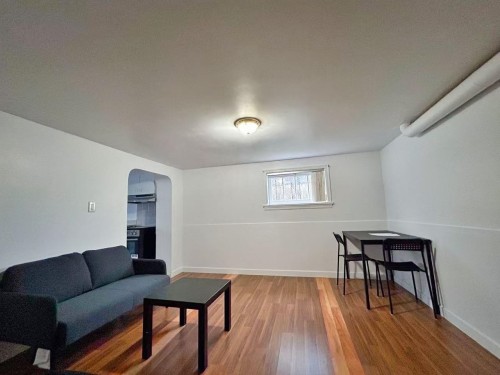 1038 Seventh Avenue, New Westminster, BC 
