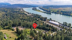 27141 River Road  Maple Ridge, BC V2W 1M4