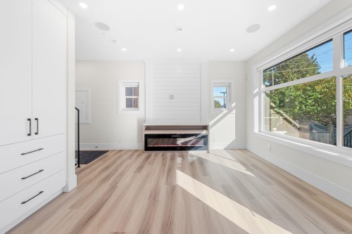 4318 Nanaimo Street, Vancouver, BC 