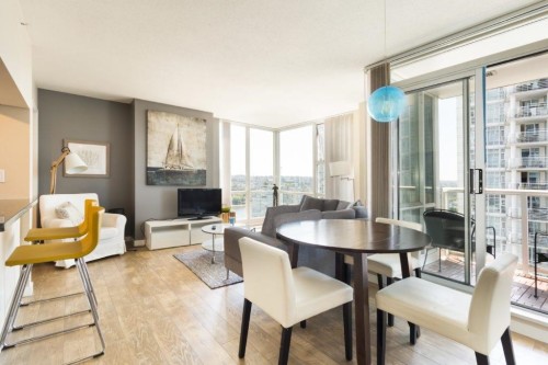 2802-193 Aquarius Mews, Vancouver, BC 