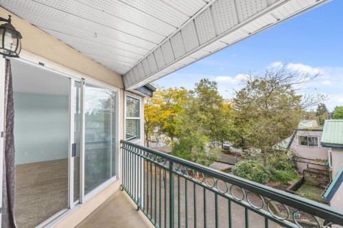 304-918 Roderick Avenue, Coquitlam, BC 