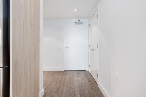 1208-3007 Glen Drive, Coquitlam, BC 