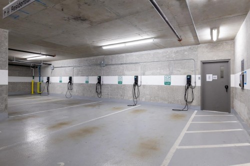 1208-3007 Glen Drive, Coquitlam, BC 