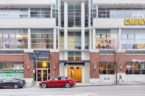 1208-3007 Glen Drive, Coquitlam, BC 