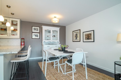 413-1385 Draycott Road, North Vancouver, BC 