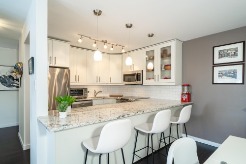 413-1385 Draycott Road, North Vancouver, BC 