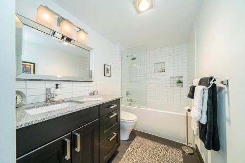 413-1385 Draycott Road, North Vancouver, BC 