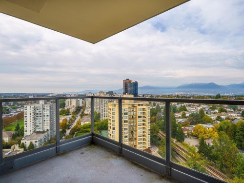2409-3663 Crowley Drive, Vancouver, BC 