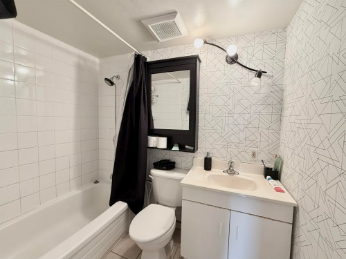 304-7280 Lindsay Road, Richmond, BC 