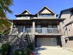 3561 Sheffield Avenue  Coquitlam, BC V3E 0M4