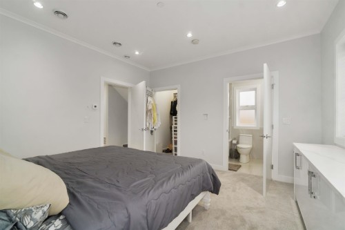 2577 Parker Street, Vancouver, BC 