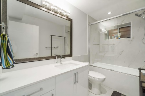 2577 Parker Street, Vancouver, BC 