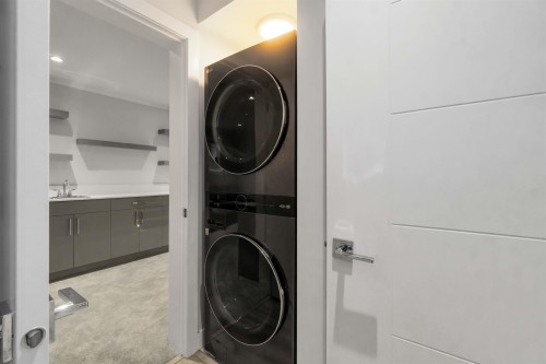 2577 Parker Street, Vancouver, BC 