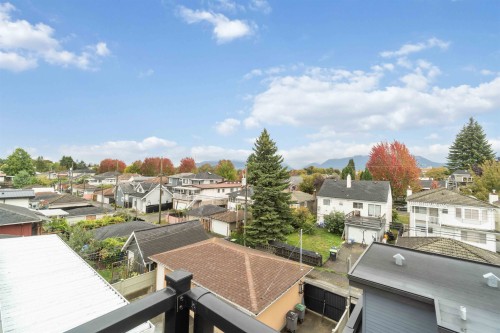 2577 Parker Street, Vancouver, BC 