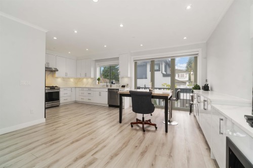 2577 Parker Street, Vancouver, BC 