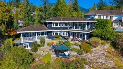 4668 Headland Drive  West Vancouver, BC V7W 3J3
