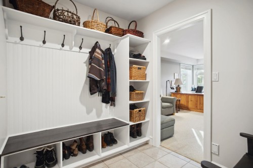 4668 Headland Drive, West Vancouver, BC 