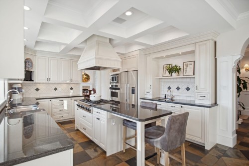 4668 Headland Drive, West Vancouver, BC 