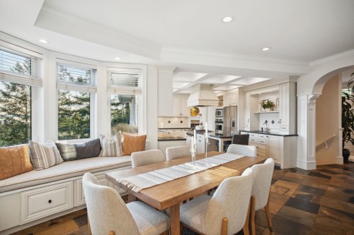 4668 Headland Drive, West Vancouver, BC 