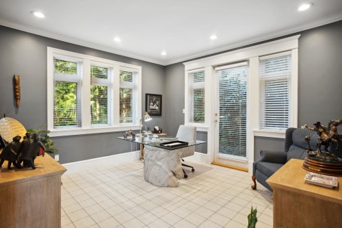 4668 Headland Drive, West Vancouver, BC 