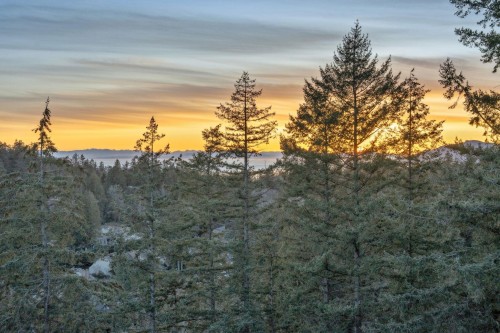 4668 Headland Drive, West Vancouver, BC 