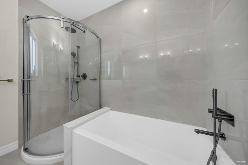 2936 2Nd Avenue E, Vancouver, BC 