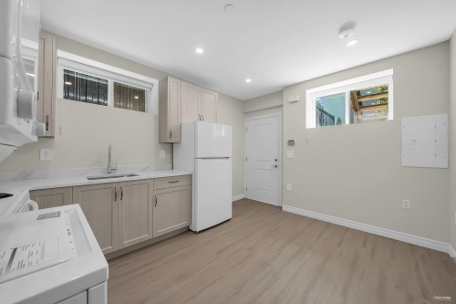 2936 2Nd Avenue E, Vancouver, BC 