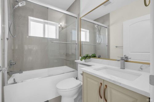 2936 2Nd Avenue E, Vancouver, BC 