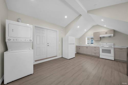 2936 2Nd Avenue E, Vancouver, BC 