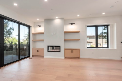 2698 5Th Avenue E, Vancouver, BC 