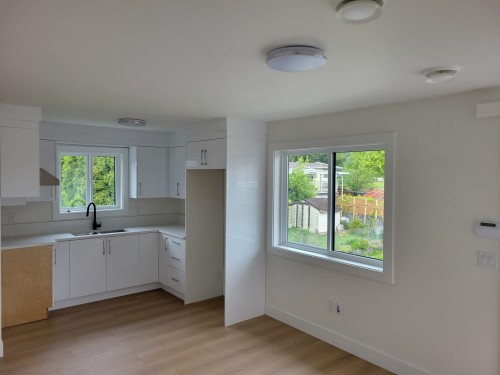 4-6765 Kitchener Street, Burnaby, BC 