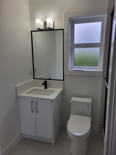 4-6765 Kitchener Street, Burnaby, BC 