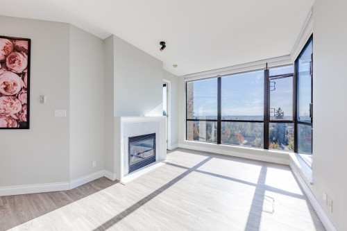 1001-7388 Sandborne Avenue  Burnaby, BC V5M 4A1