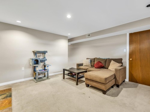 6036 Knight Street, Vancouver, BC 