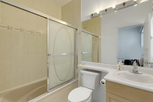 1257 60Th Avenue E, Vancouver, BC 