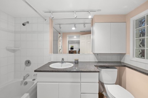 723 4Th Street E, North Vancouver, BC 