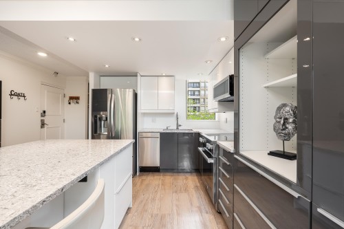 201-1995 Beach Avenue, Vancouver, BC 