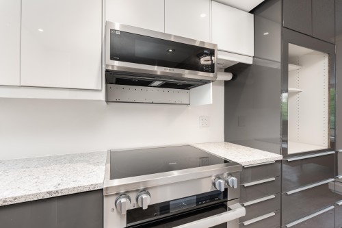 201-1995 Beach Avenue, Vancouver, BC 