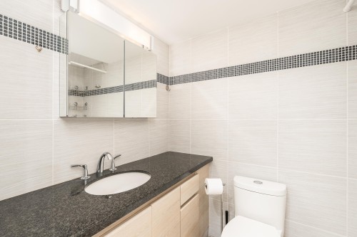 201-1995 Beach Avenue, Vancouver, BC 