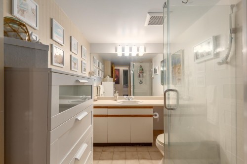 411-1450 Pennyfarthing Drive, Vancouver, BC 