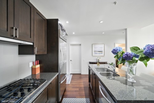 404-3595 18Th Avenue W, Vancouver, BC 