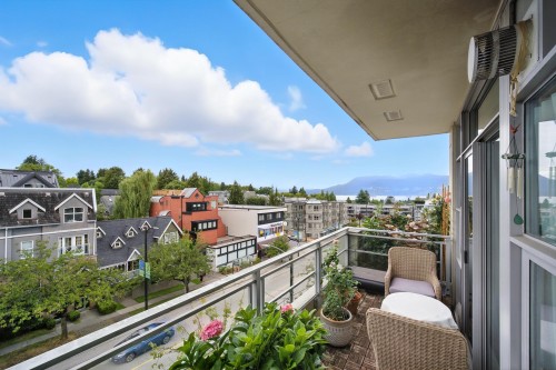 404-3595 18Th Avenue W, Vancouver, BC 