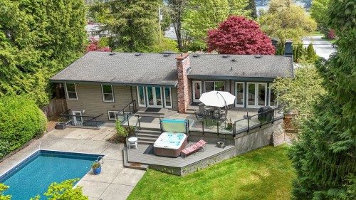 871 Fairway Drive  North Vancouver, BC V7G 1Z5