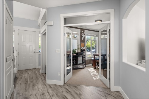 10071 240A Street, Maple Ridge, BC 